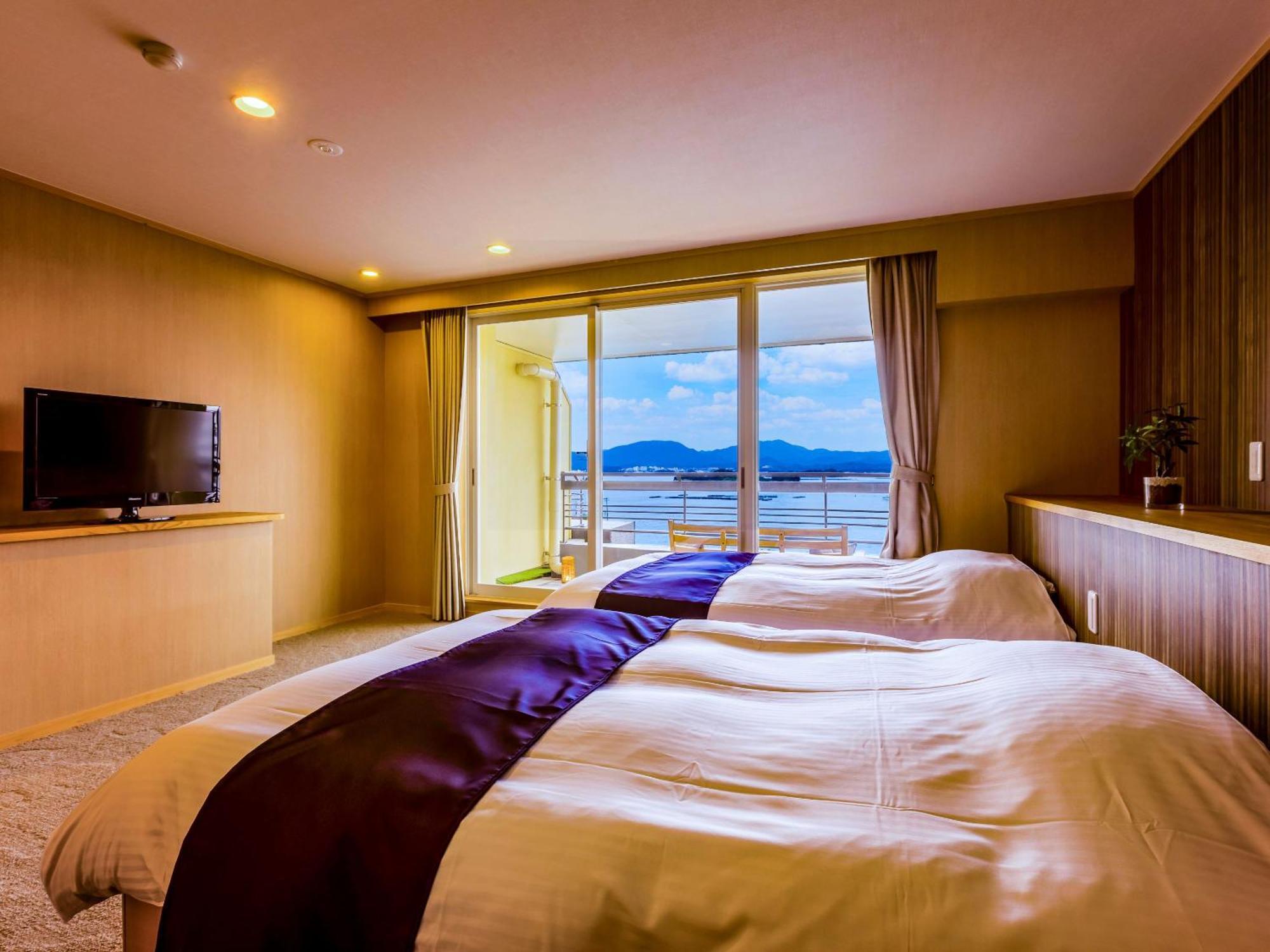 Ooedo Onsen Monogatari Premium Shirahama Gyoen Hotel Bilik gambar